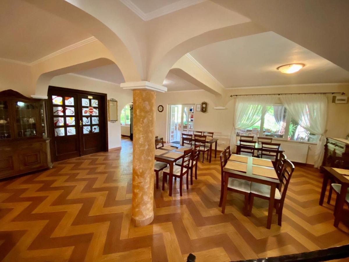 Отель Casa Centiu Бран Экстерьер фото