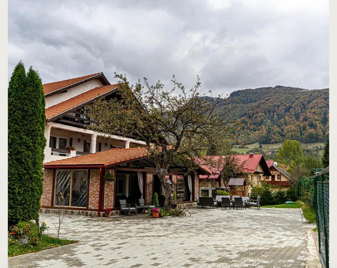 Отель Casa Centiu Бран Экстерьер фото